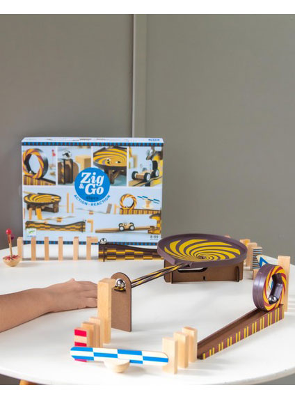 Wooden 45Pc Zig And Go Toy Set - Lifestyle Image 1