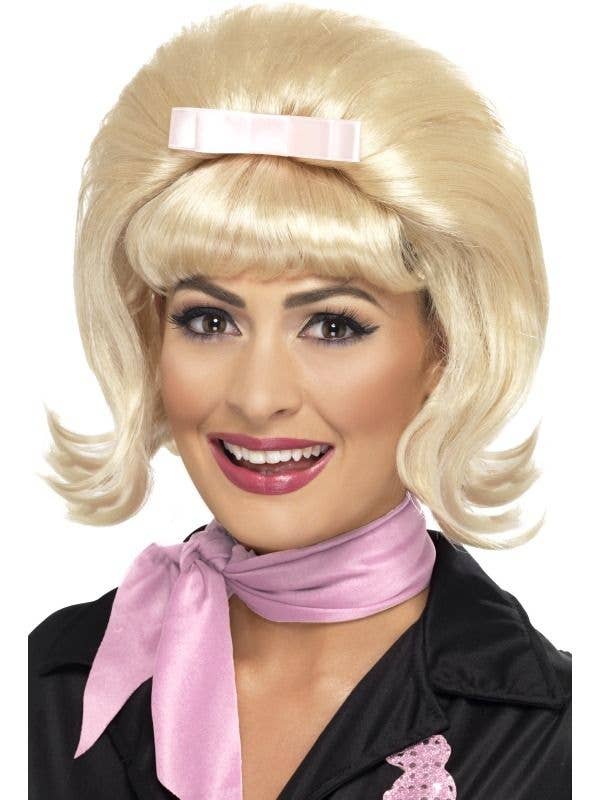 Women's 1950's flicked beehive blonde bob costume wig