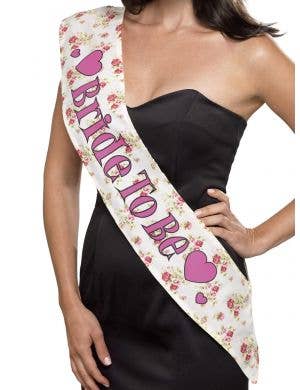 Deluxe Hen's Night Vintage Floral Print Bride To Be Party Sash